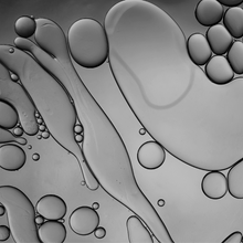 Charger l'image dans la galerie, HUILE NOIRE LIFT HAIR EFFET MIROIR, 30 ml